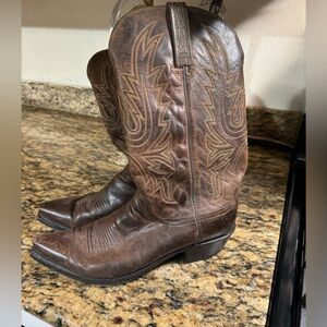 Lucchesese boots size 9 2E🤎